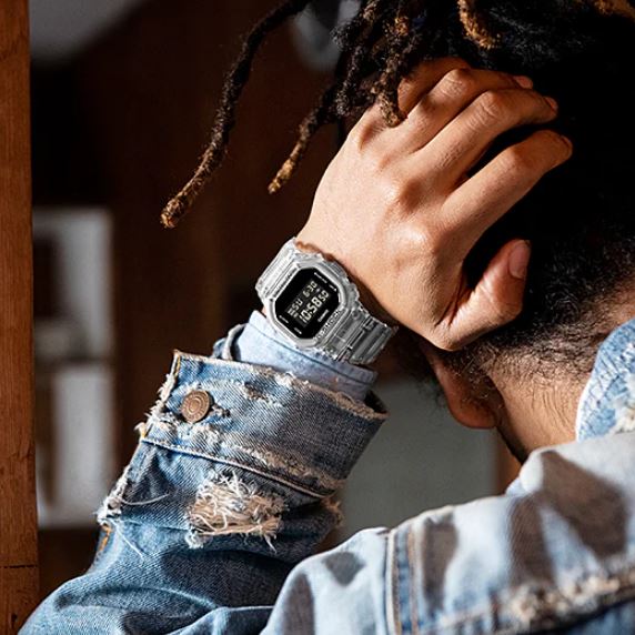 Casio G-Shock (DW5600SKE-7)