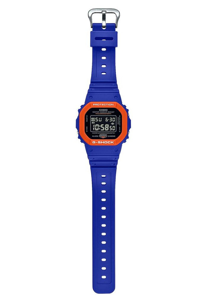 Casio G-Shock (DW5610SC-2)