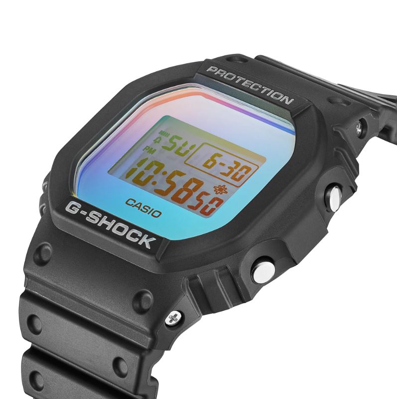 Casio G-Shock (DW5600SR-1)