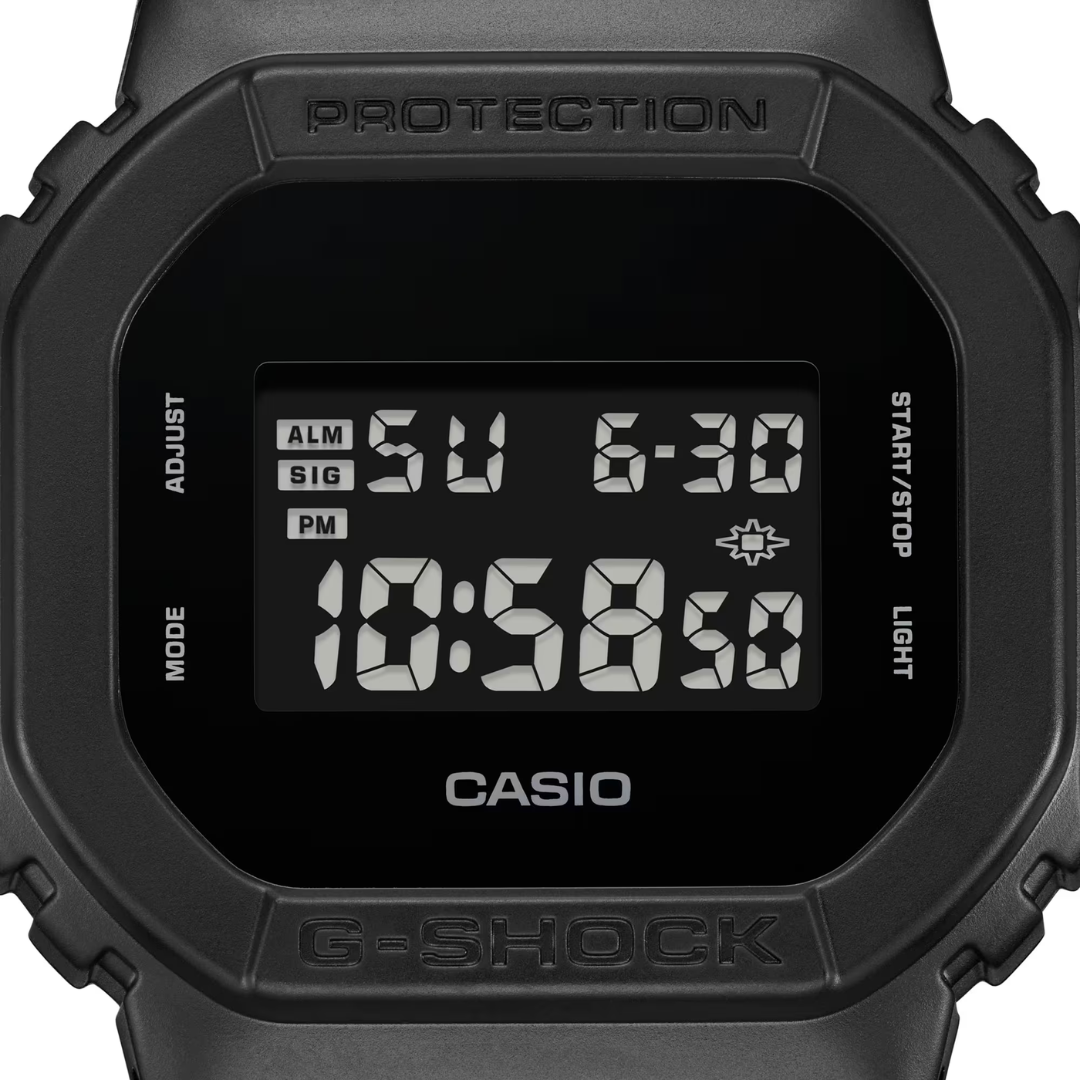 Casio G-Shock (DW-5600UBB-1)