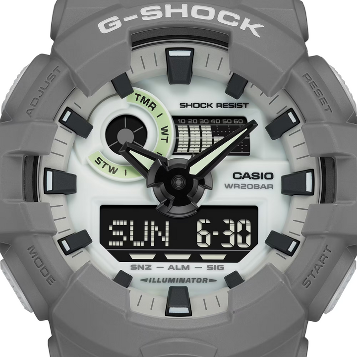 Casio G-Shock (GA-700HD-8A)